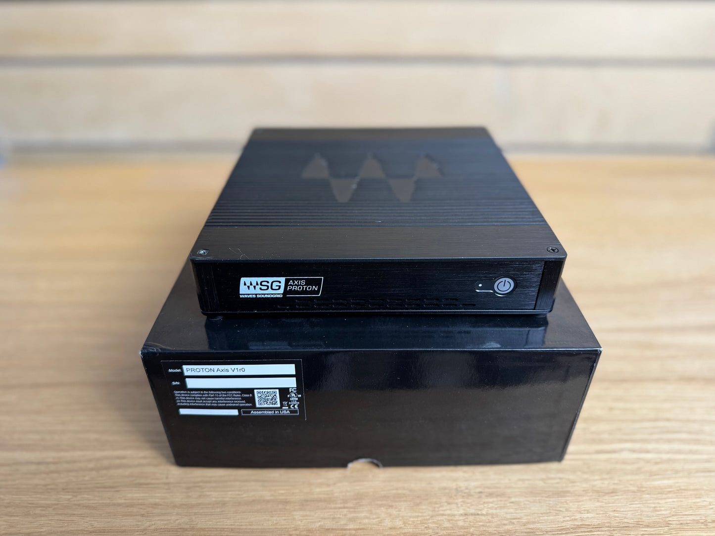 Waves Proton Axis Computer Gen9 SoundGrid – B-Stock